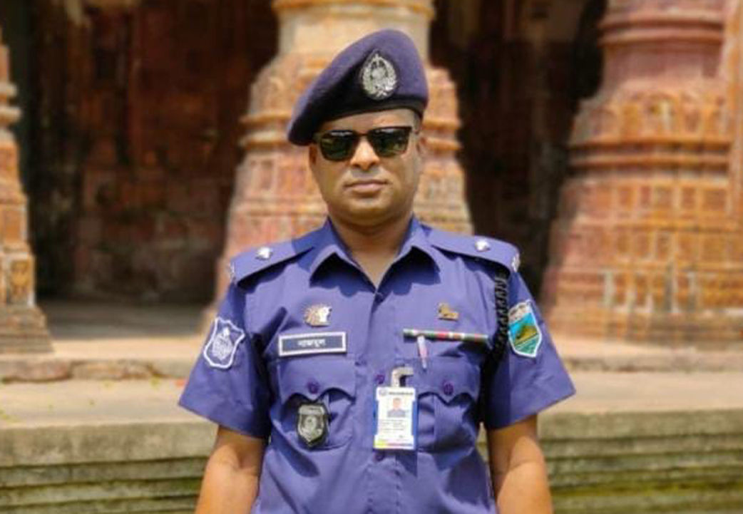 ভাঙ্গুড়া থানার ওসিসহ ৮ পুলিশ কর্মকর্তা বদলি
