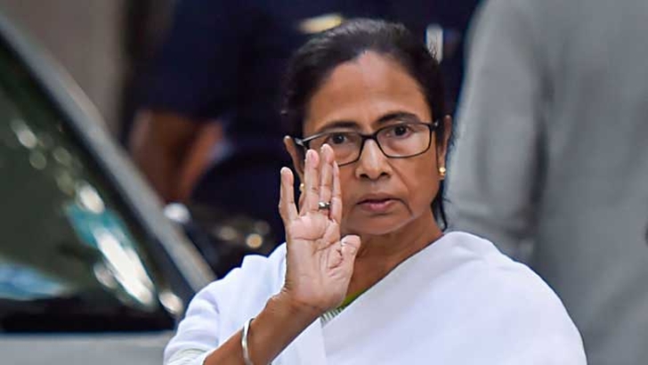 শিক্ষার্থীদের হুমকির অভিযোগ, যা বললেন মমতা