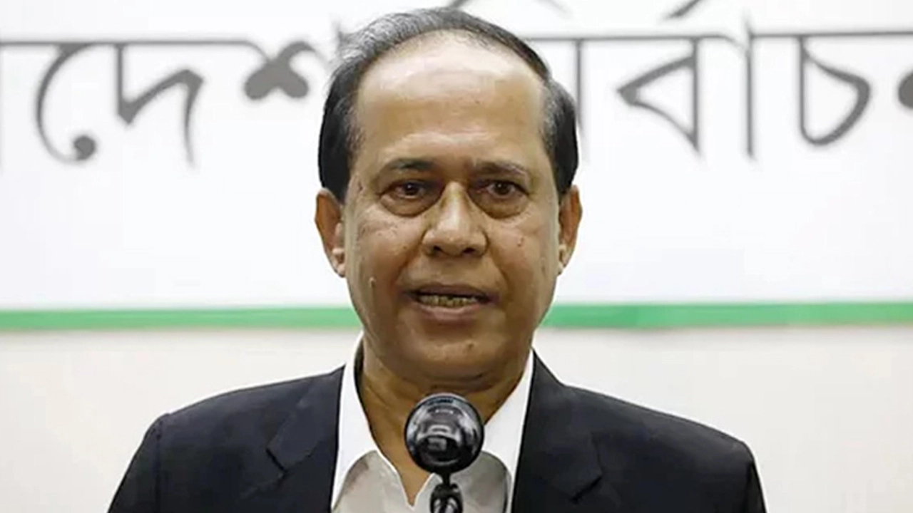 আউয়ালের নেতৃত্বে নির্বাচন কমিশনের পদত্যাগ