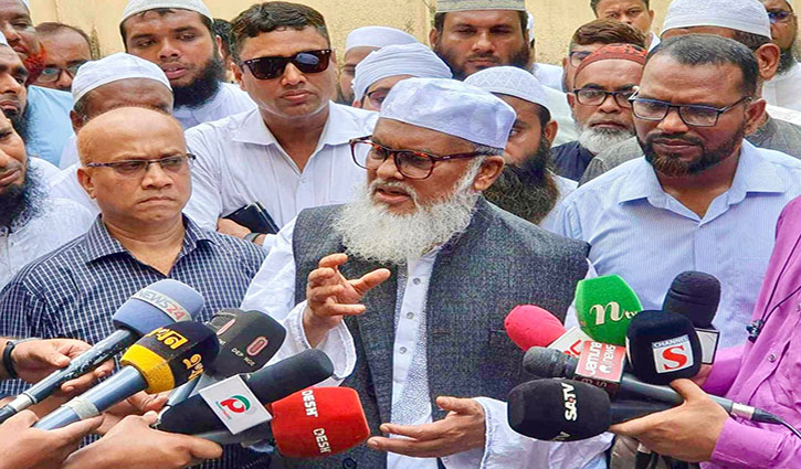 বিতর্ক সৃষ্টি হয় এমন কাজে হাত দেবে না  সরকার : রাজশাহীতে ধর্ম উপদেষ্টা