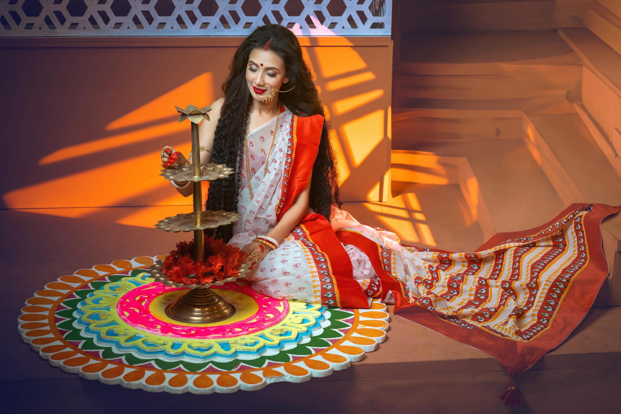 ‘দেবী’ অবতারে চমকে দিলেন বিদ্যা সিনহা মীম