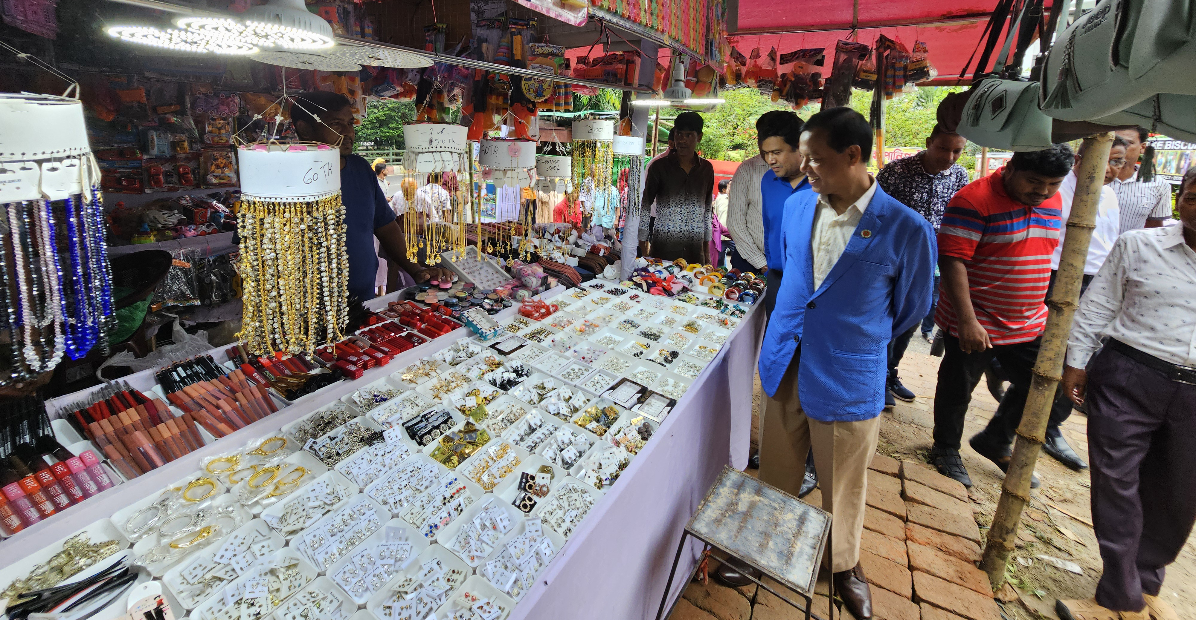 রাজশাহীতে মাসব্যাপী ক্ষুদ্র পণ্য বাণিজ্য মেলা শুরু