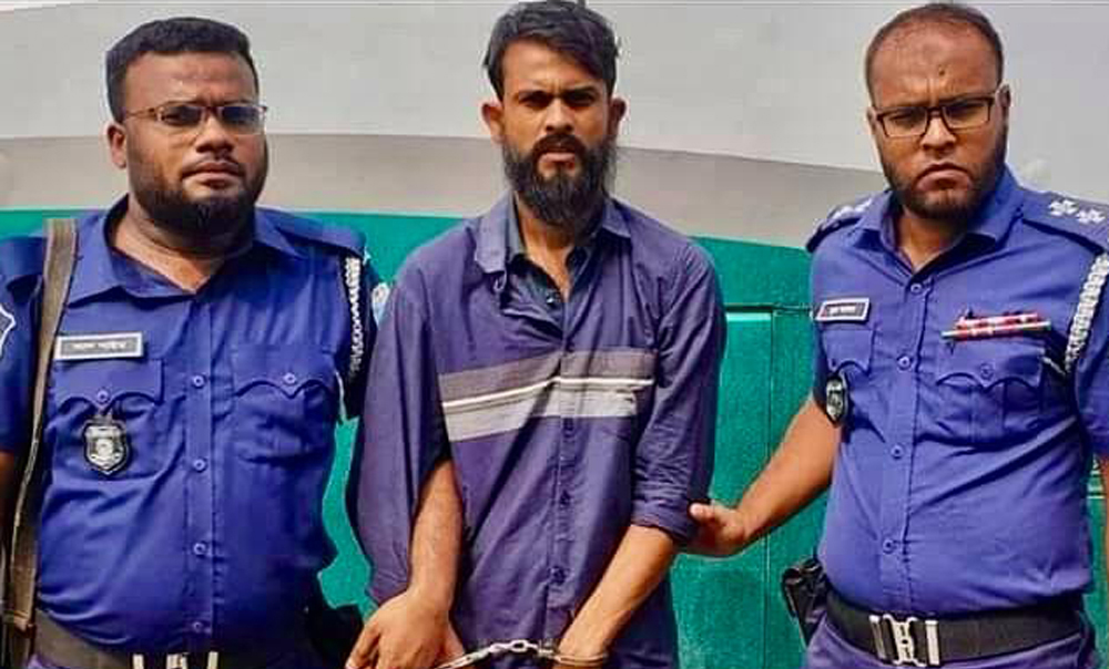 পাবনায় প্রতিমা ভাঙচুরের অভিযোগে যুবলীগ কর্মী গ্রেপ্তার