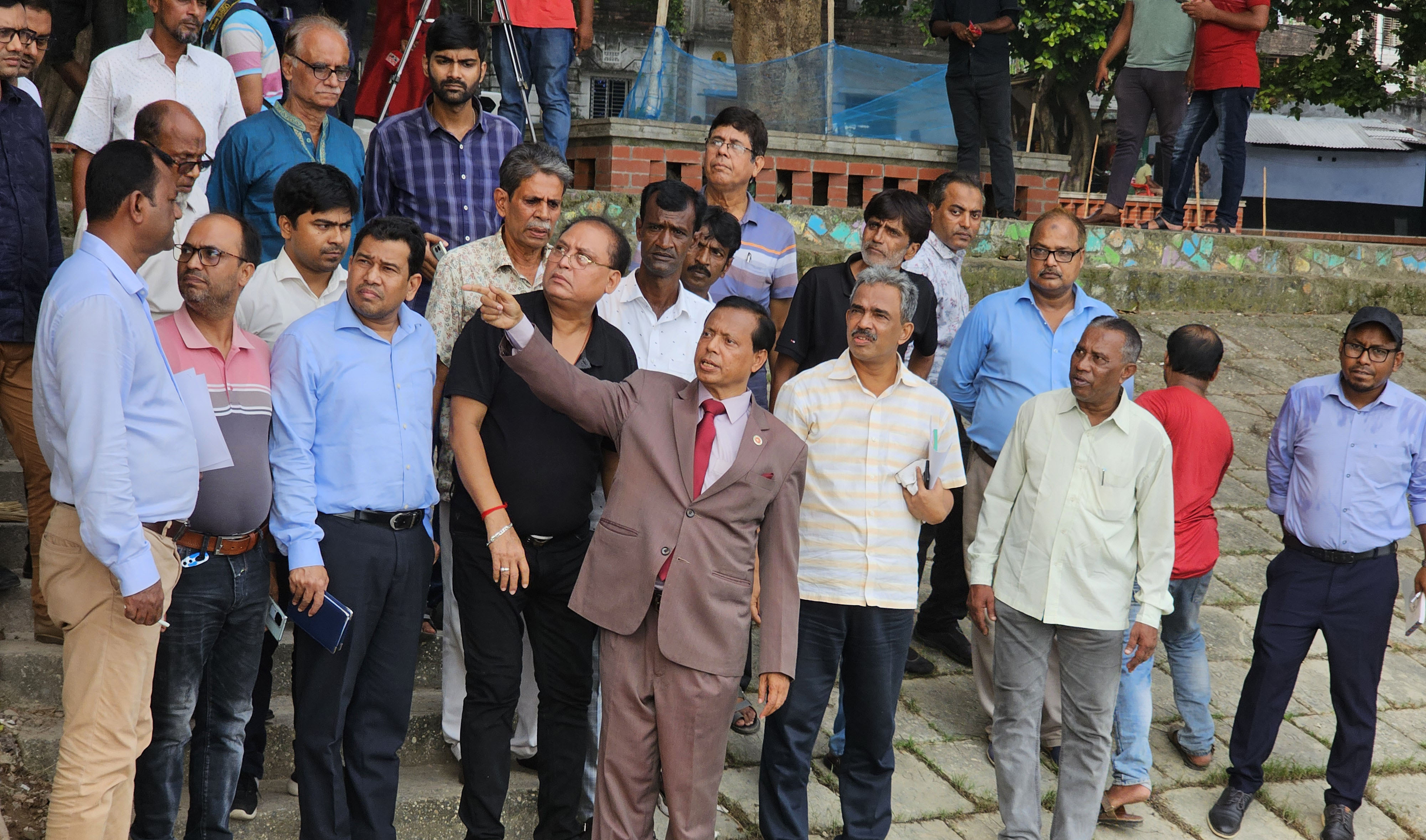 নগরীর মুন্নুজান প্রতিমা বিসর্জন ঘাট  পরিদর্শন করলেন রাসিক প্রশাসক