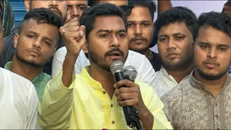 'সেনাশাসন ডেকে আনবেন না'