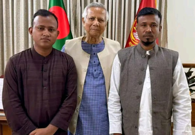 প্রধান উপদেষ্টার সঙ্গে সাক্ষাৎ করেছেন শহীদ আবু সাঈদের পরিবার
