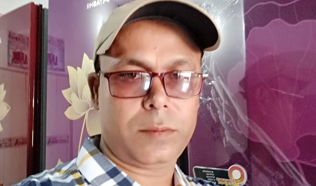 তাহেরপুর পৌরসভার ভারপ্রাপ্ত সচিবকে অব্যাহতির দাবি
