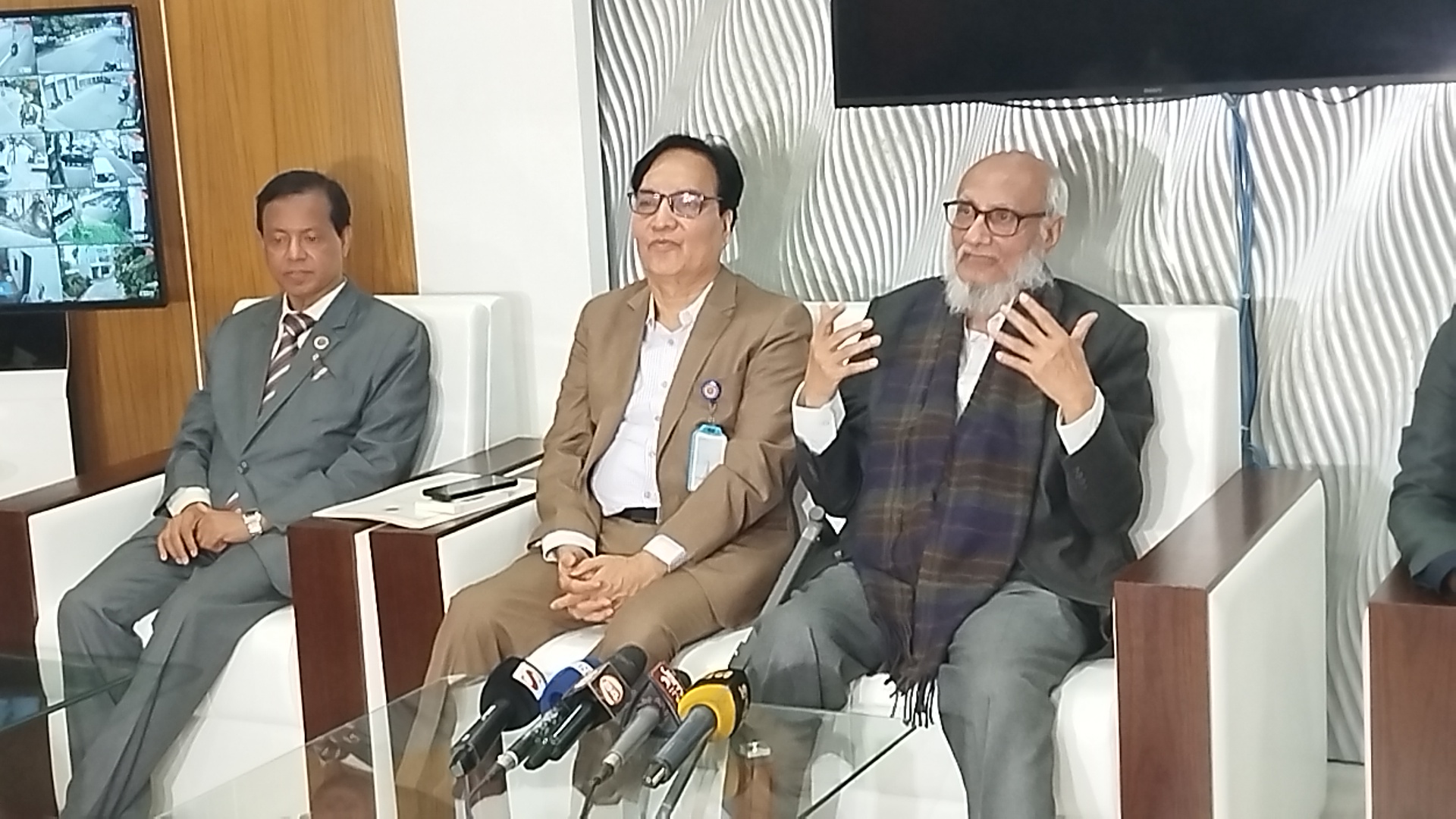 ‘প্রশাসনের সর্বস্তরে সংশোধন না  হলে আবারও বিপ্লব হতে পারে’