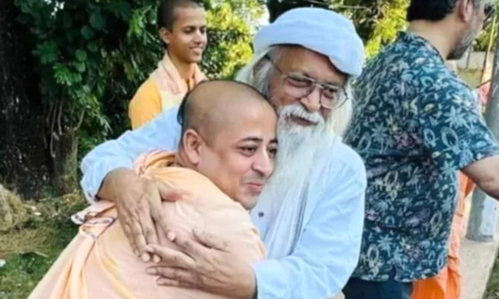 চিন্ময়ের মুক্তি চেয়ে ফেসবুকে ফরহাদ মজহারের স্ট্যাটাস