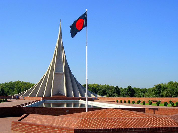 শ্রদ্ধা আর ভালোবাসায় সিক্ত হতে প্রস্তুত জাতীয় স্মৃতিসৌধ