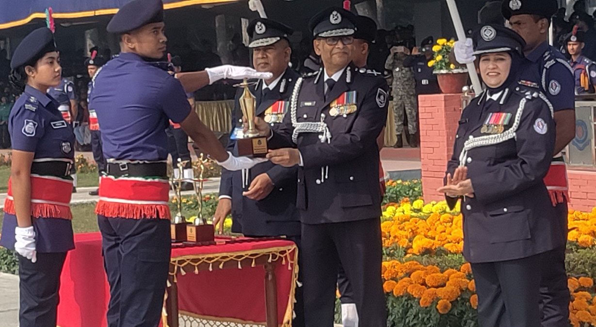 পুলিশকে রাজনৈতিক প্রভাবমুক্ত করতে কাজ করছে কমিশন : সারদায় আইজিপি