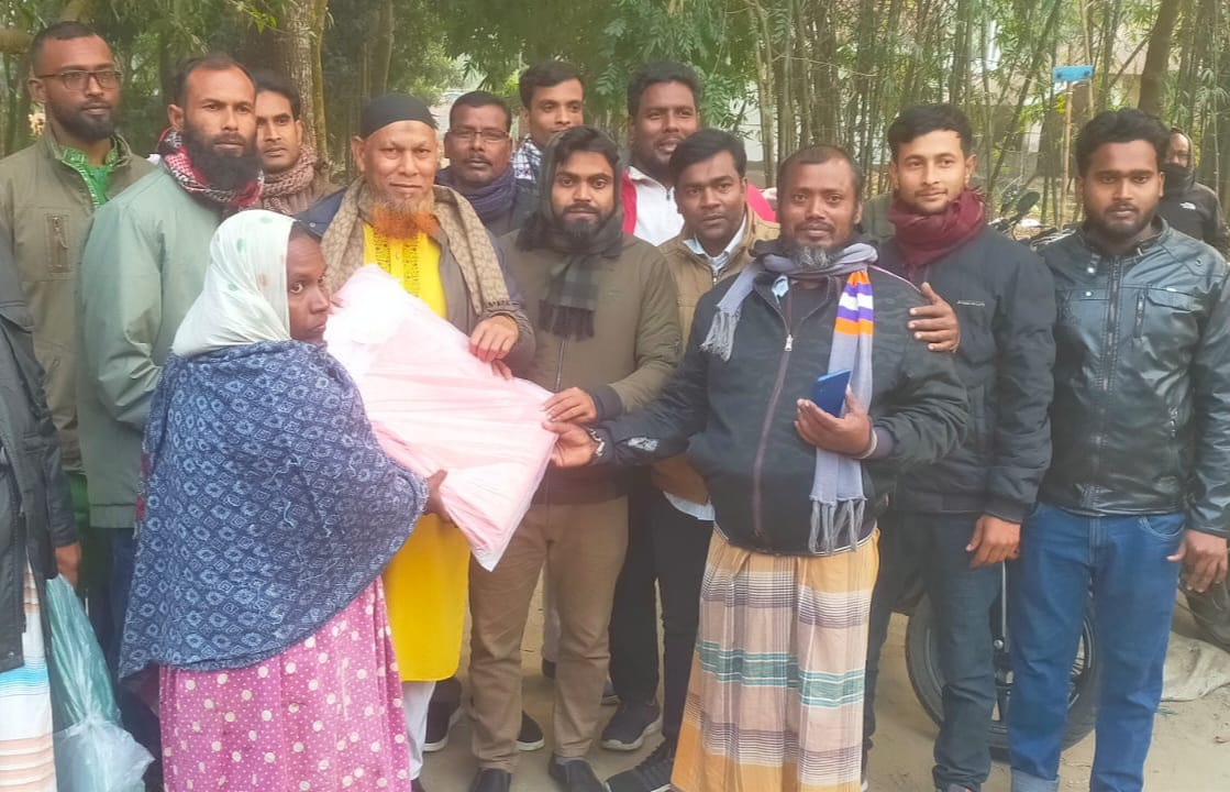 যুবদলের উদ্যোগে দুর্গাপুরে কম্বল বিতরণ