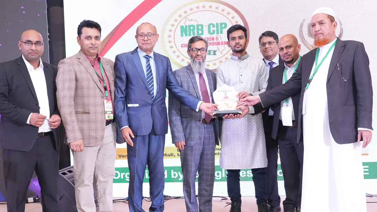 জাতীয় ঐক্যের বিকল্প নেই : আসিফ মাহমুদ