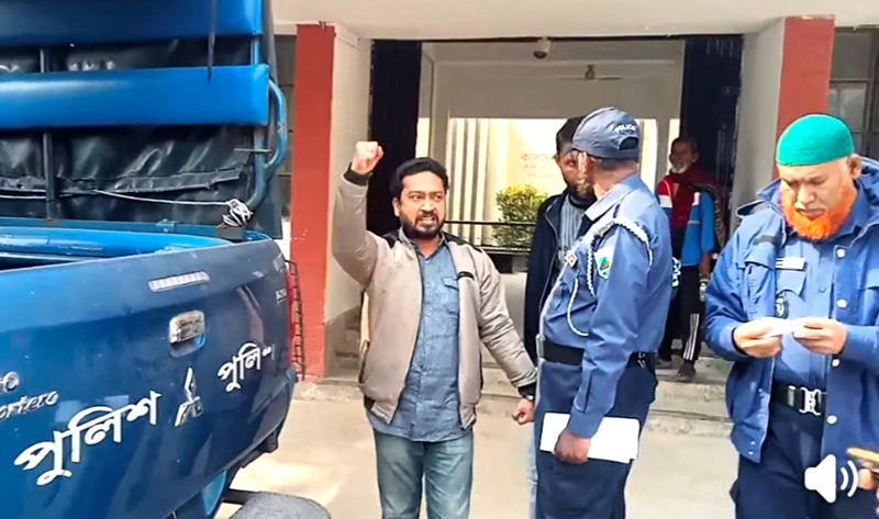 চাটমোহরে বিস্ফোরক মামলায় ছাত্রলীগের সাবেক সভাপতি আলীম গ্রেপ্তার