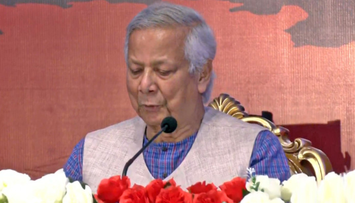 একুশ আমাদের মূল সত্তার পরিচয়: প্রধান উপদেষ্টা