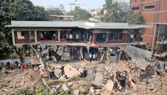 ধানমন্ডির ৩২ নম্বর বাড়ি ভাঙচুর, অন্তর্বর্তী সরকারের বিবৃতি
