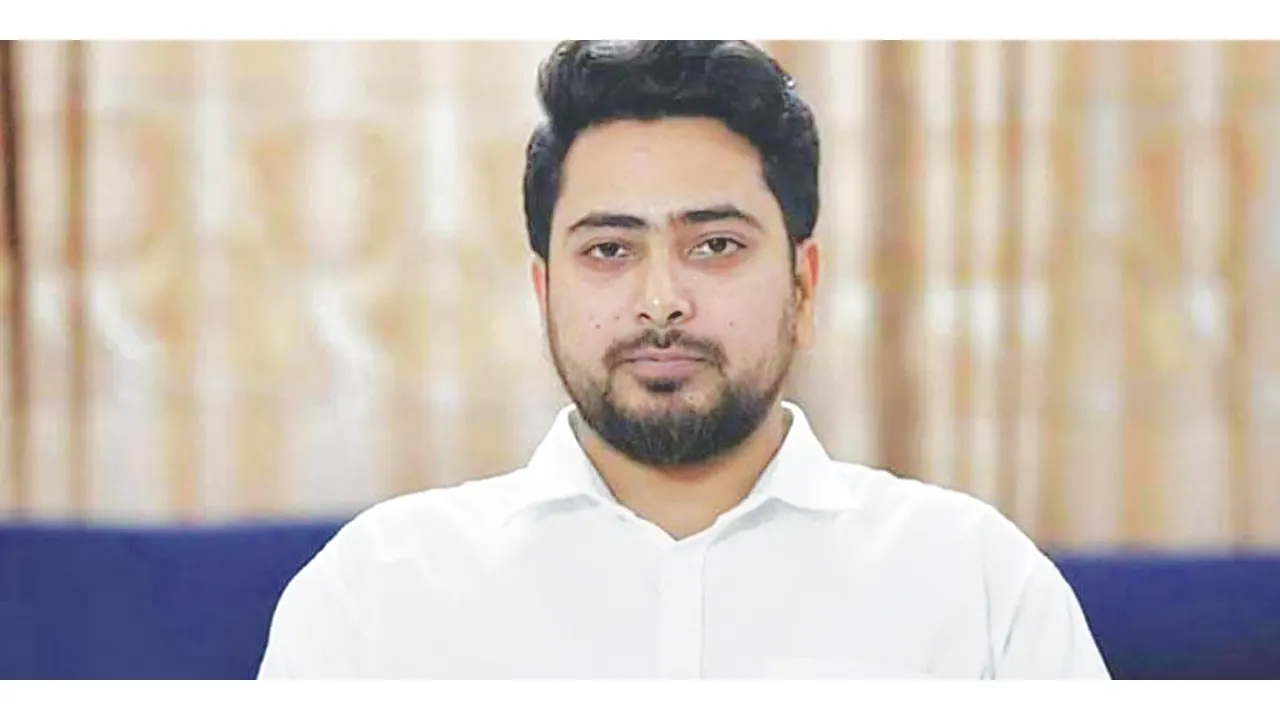 বৃহস্পতিবার উপদেষ্টার পদ ছাড়ছেন নাহিদ!