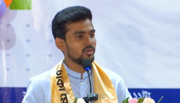 আ. লীগকে আদর্শিক ও রাজনৈতিকভাবে নির্মূল করতে হবে: উপদেষ্টা আসিফ