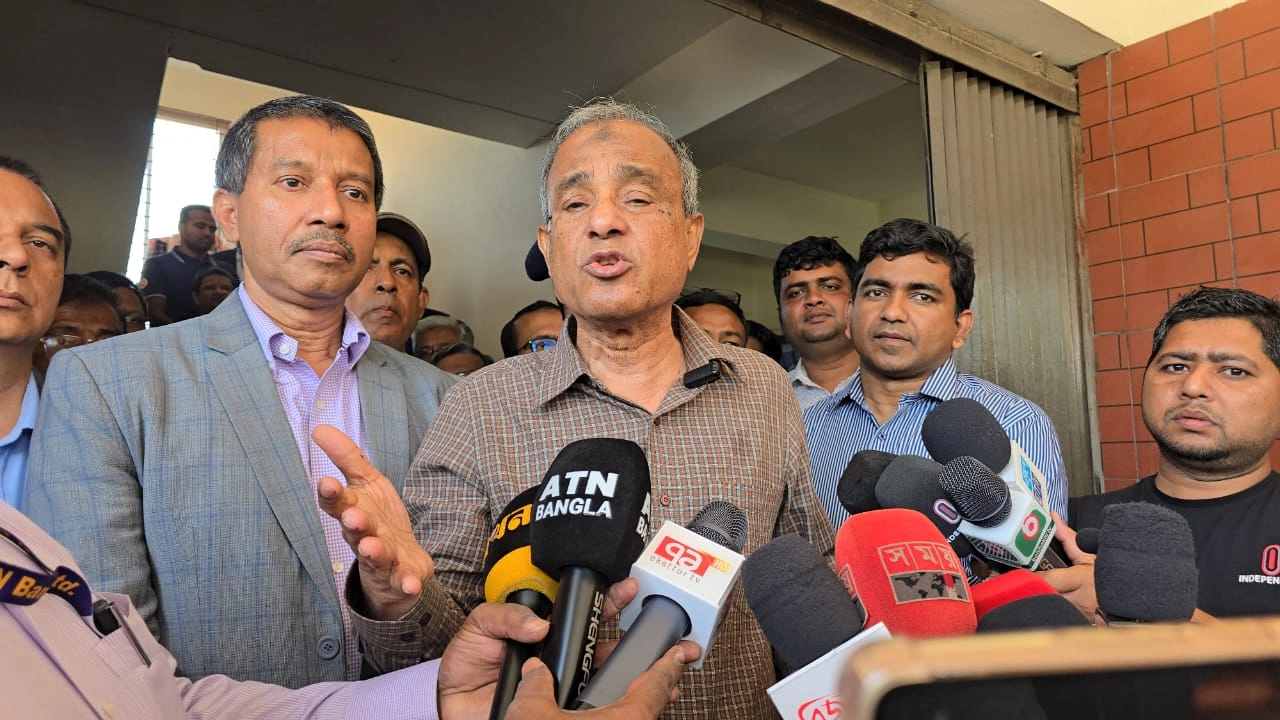 আইন নিজের হাতে তুলে না নেওয়ার আহ্বান স্বরাষ্ট্র উপদেষ্টার
