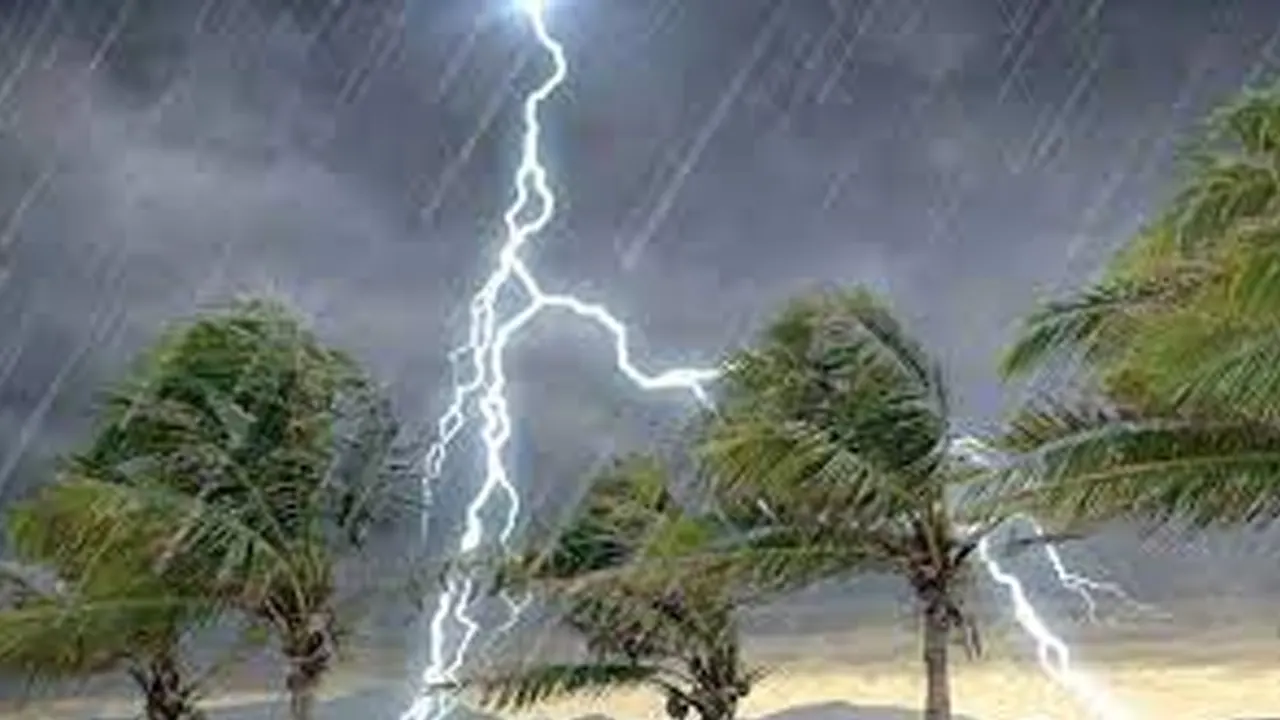 রমজানের প্রথম দিনে বজ্রসহ বৃষ্টির শঙ্কা