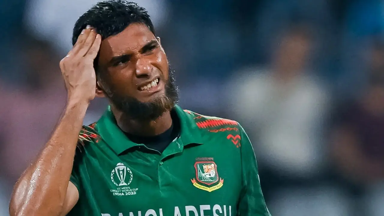 মাঠ থেকেই ক্রিকেটকে বিদায় বলতে চান মাহমুদউল্লাহ!