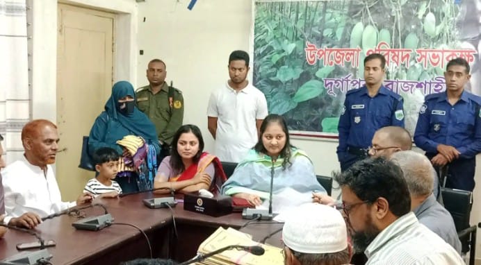 দুর্গাপুরে প্রকাশ্যে লটারীর মাধ্যমে খাদ্যবান্ধব কর্মসুচির ডিলার নির্বাচন