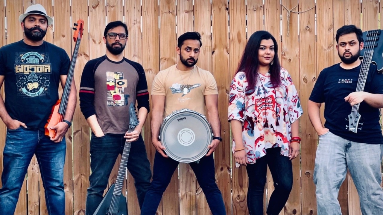 আসছে অপার্থিবের প্রথম অ্যালবাম