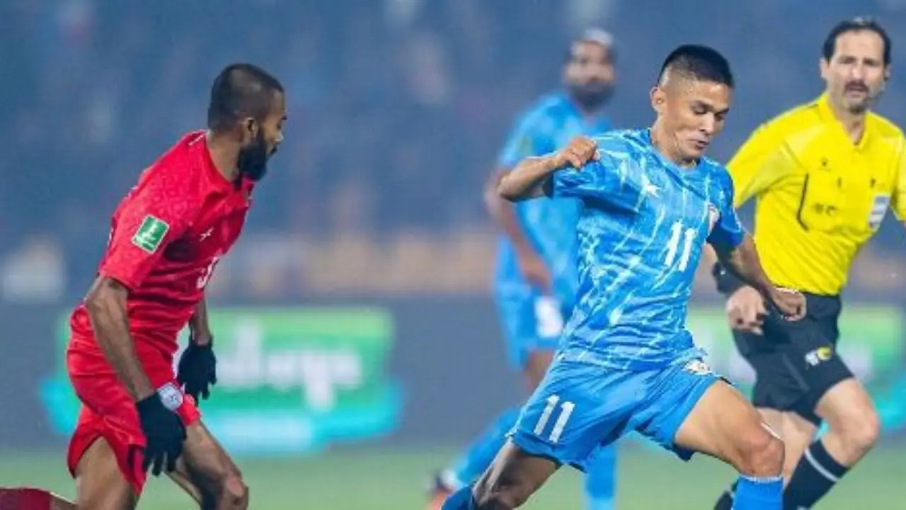 গোল মিসের মহড়ায় ২২ বছরের অপেক্ষা ঘুচলো না