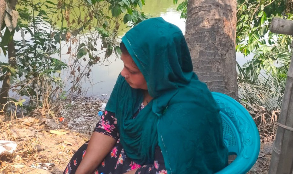 দুর্গাপুরে প্রেমিকের বাড়িতে নারীর অবস্থান, লাপাত্তা প্রেমিক