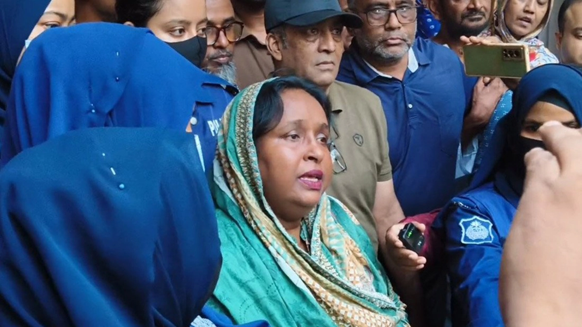 গ্রেপ্তারের পর কারাগারে আইভী
