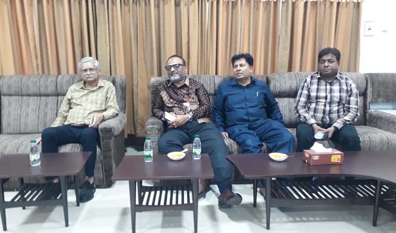 রাবি উপাচার্যের সাথে ঢাবি উপাচার্যের সৌজন্য সাক্ষাত