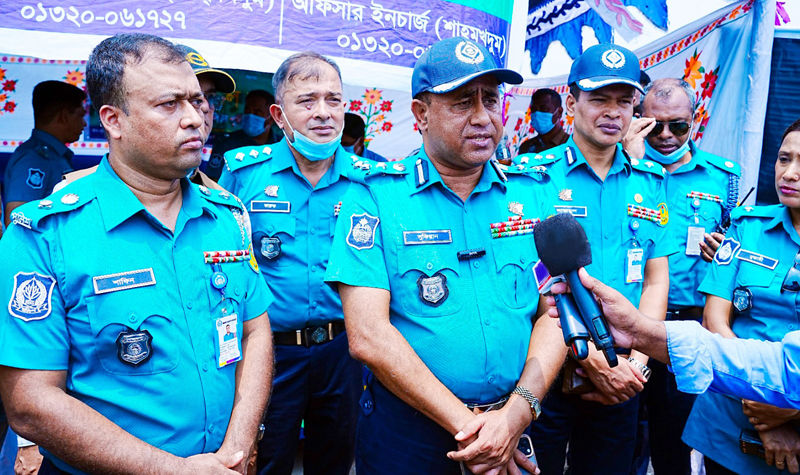 পুলিশ কঠোর থাকায় পশুহাটে অপ্রীতিকর ঘটনা ঘটেনি : আরএমপি কমিশনার
