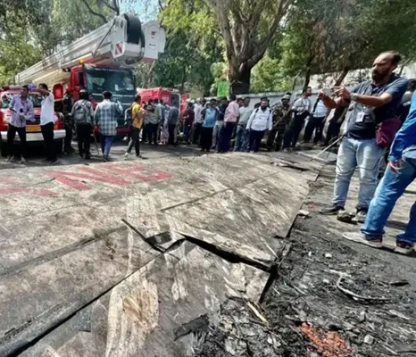 নিহত প্রত্যেকের পরিবারকে এক কোটি রুপি দেবে টাটা গ্রুপ