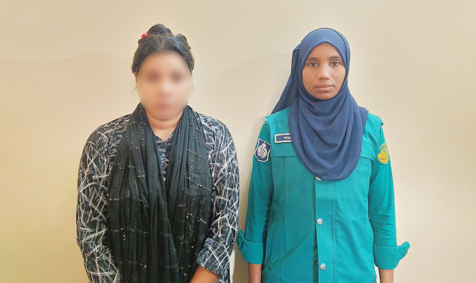 রাজশাহীতে চেতনানাশক খাইয়ে স্বর্ণালংকার ও টাকা চুরির হোতা গ্রেফতার