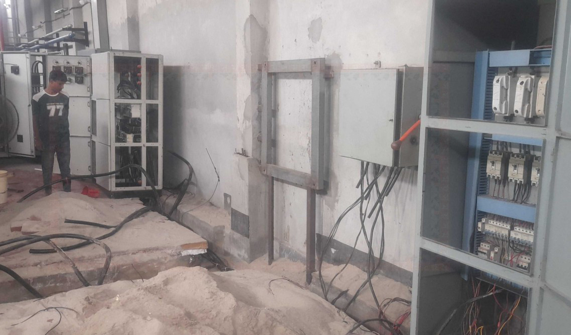 মোহনপুরে দেশ ক্লোন্ডস্টোরে দুর্ধর্ষ ডাকাতি