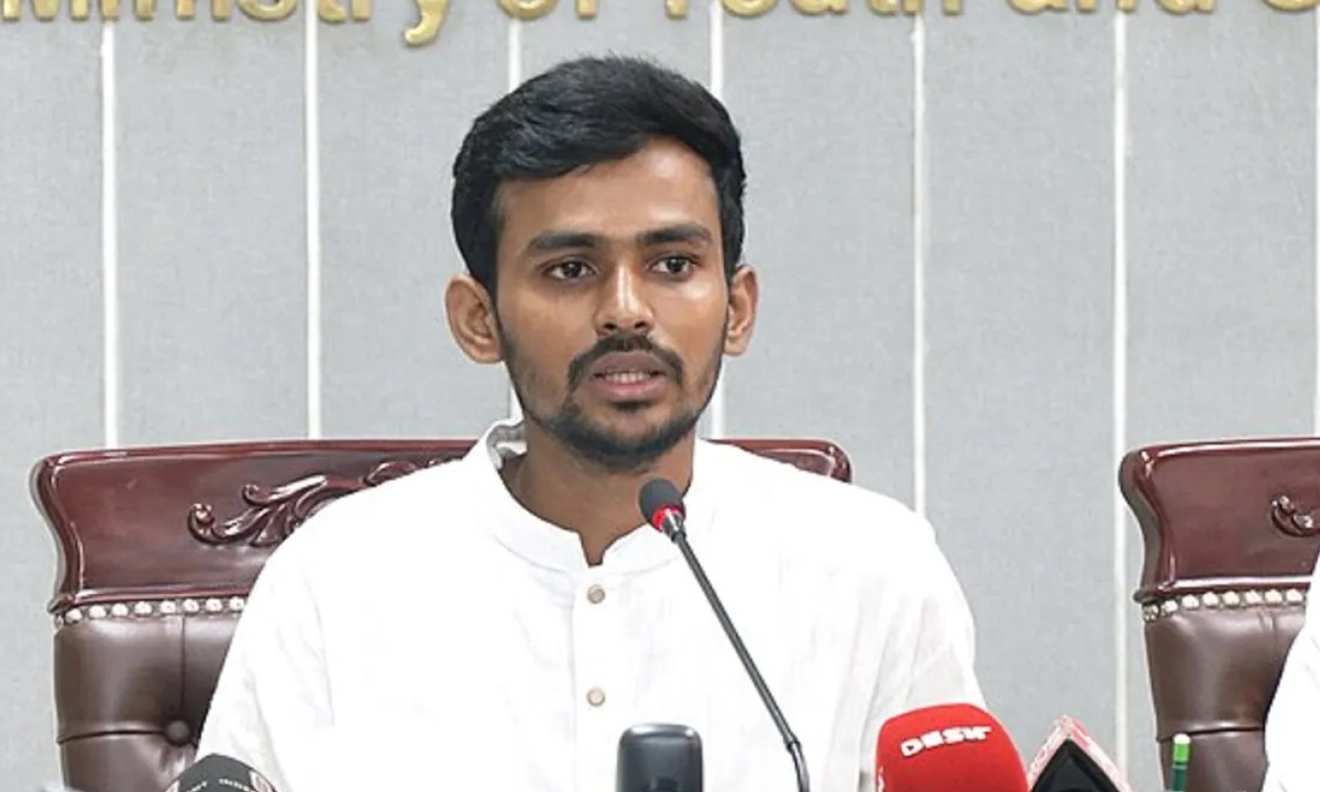 নীলা মার্কেটে হাঁসের মাংস না পেয়ে ওয়েস্টিনে যান আসিফ মাহমুদ