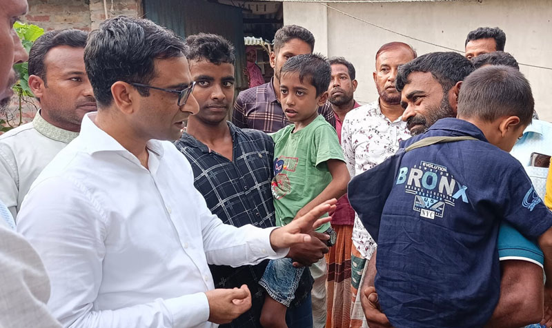বাগমারায় অসহায় দুই শিশুর পাশে দাড়ালো প্রশাসন