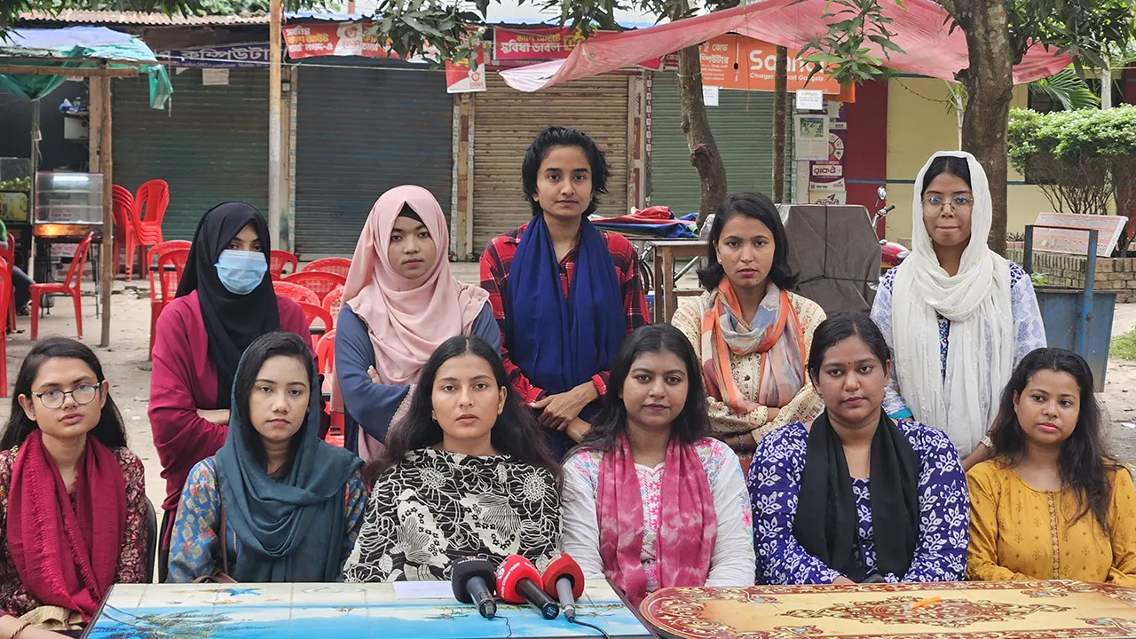 সাইবার সুরক্ষায় রাকসুর নারী প্রার্থীদের ৭ দাবি