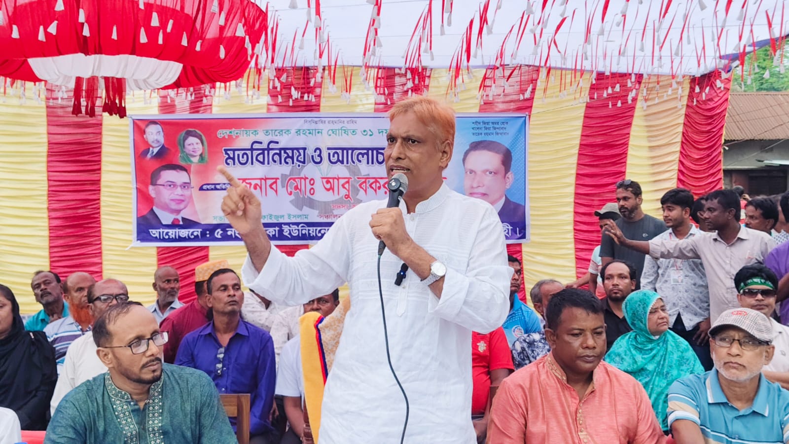 ফ্যাসিবাদী ষড়যন্ত্র রুখতে রাজনৈতিক ঐক্যের বিকল্প নেই : বিএনপি নেতা সিদ্দিক