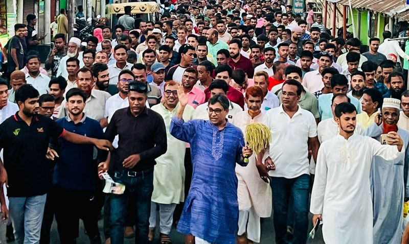 রাজশাহী-৪ আসনে আলোচনার শীর্ষে ক্লিন ইমেজের কামাল