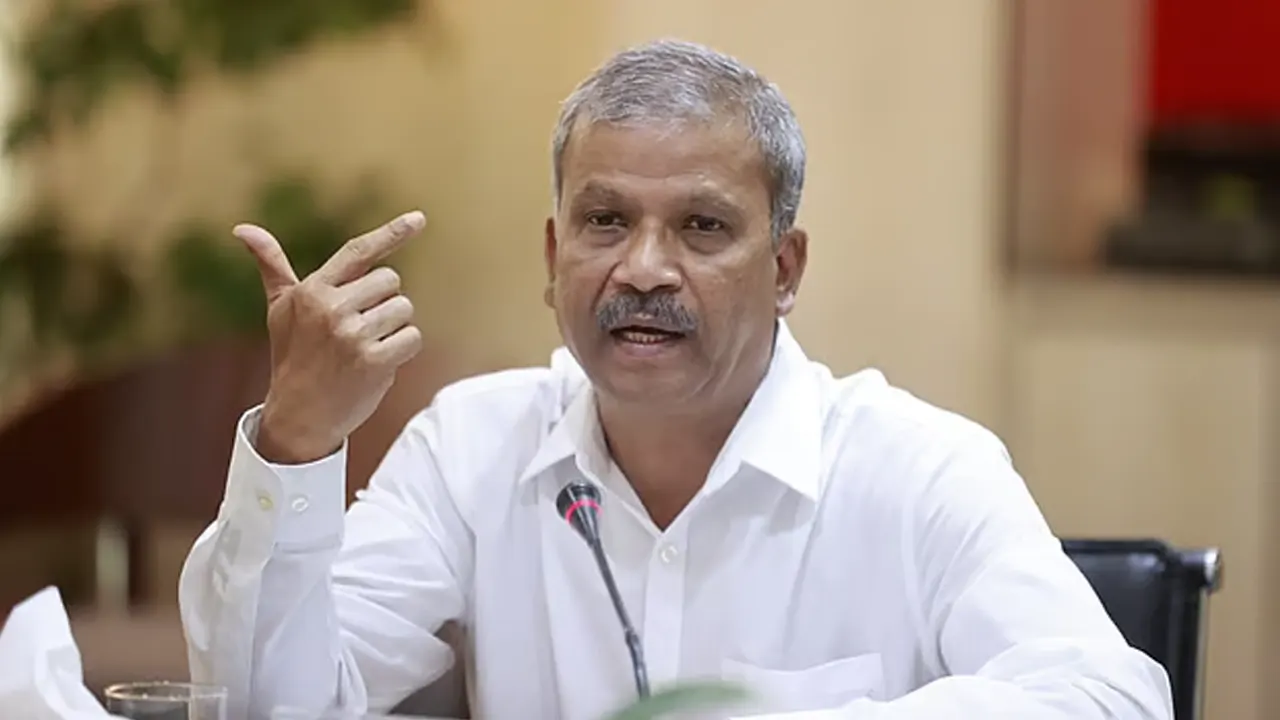 তত্ত্বাবধায়ক সরকারের রায়ে যা বললেন আইন উপদেষ্টা