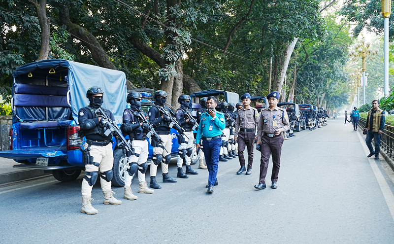 অপারেশনাল প্রস্তুতি নিশ্চিতে রাজশাহী নগরে পুলিশ পেট্রোলিং ড্রিল
