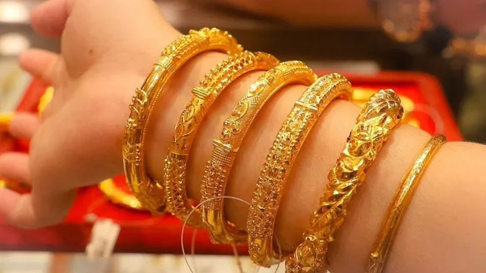 দেশের বাজারে আবারও স্বর্ণের দামে বড় পতন