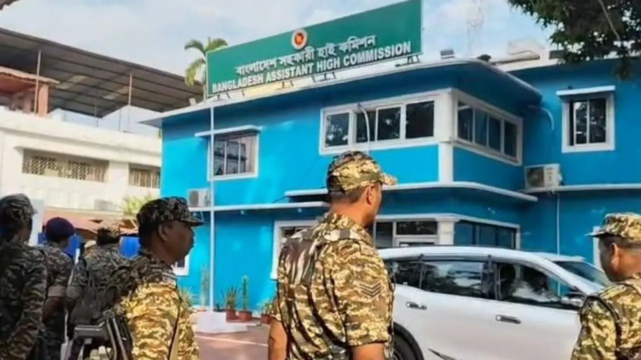 আগরতলা-শিলিগুড়িতেও ভিসা কার্যক্রম বন্ধ