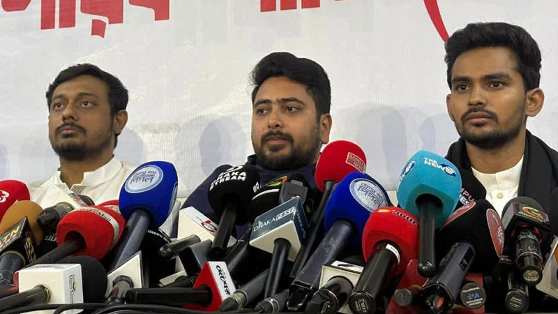 এনসিপিতে যোগ দিলেন আসিফ মাহমুদ, করবেন না নির্বাচন