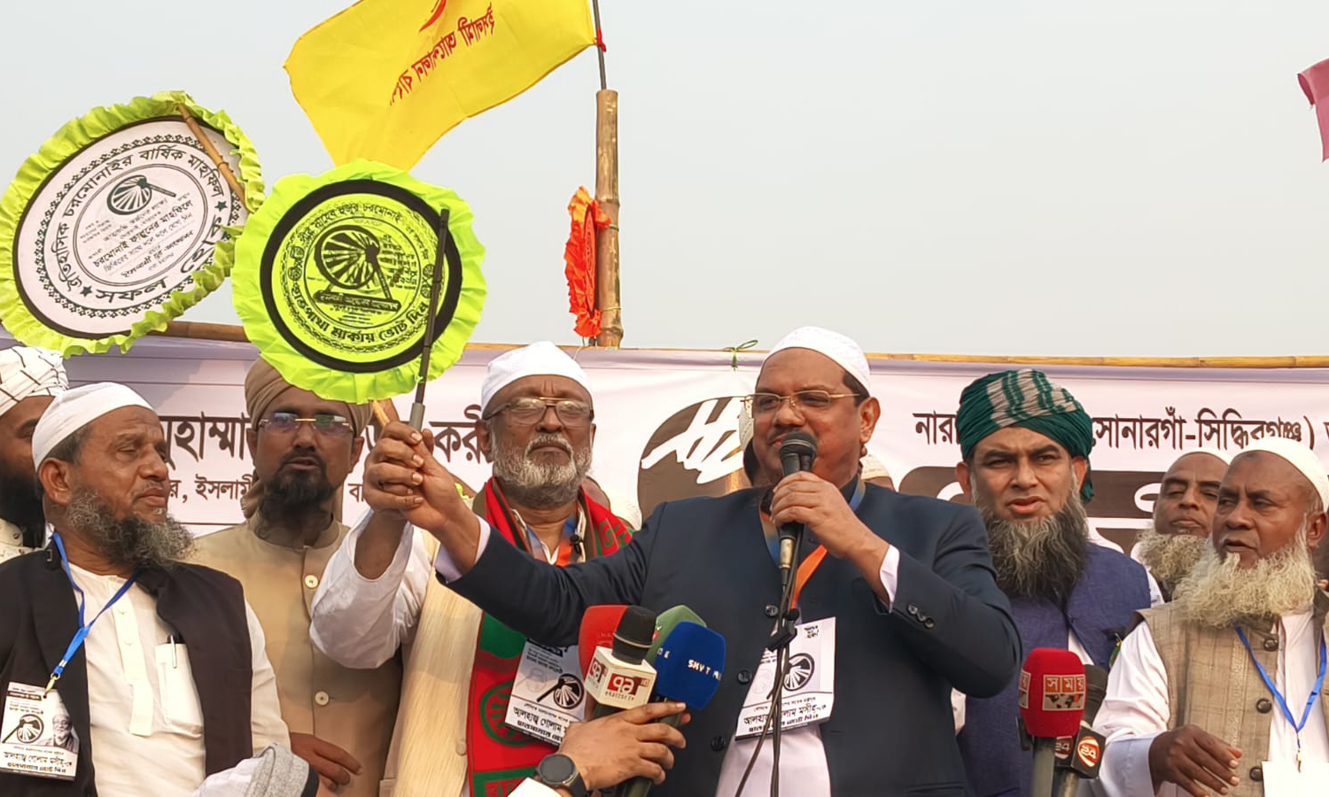 ‘আমরা রাজনীতি করি ইবাদত মনে করে’