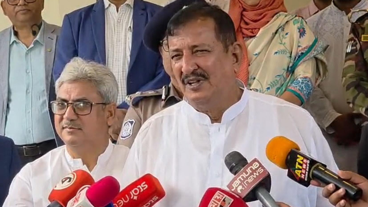 দুর্নীতিমুক্ত প্রশাসন গড়াই সরকারের মূল লক্ষ্য : মিনু