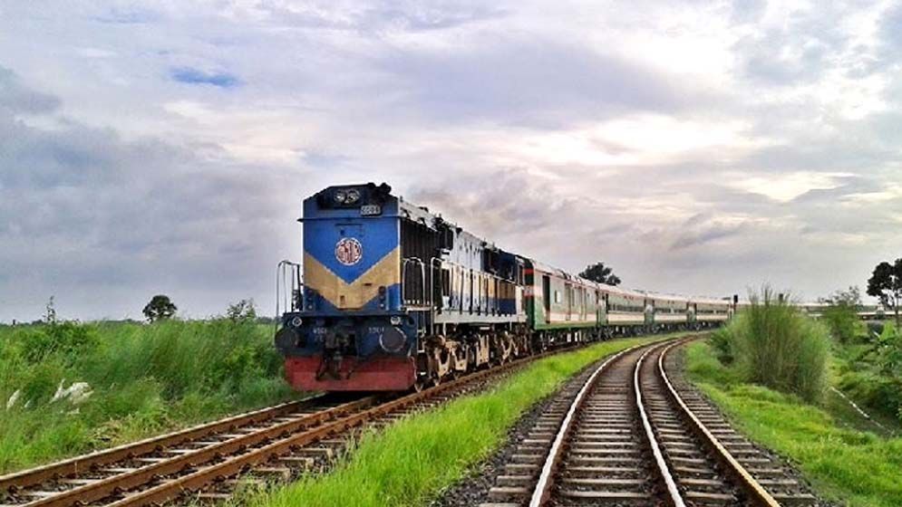 ঈদযাত্রায় ট্রেনের কোন তারিখের টিকিট কবে মিলবে