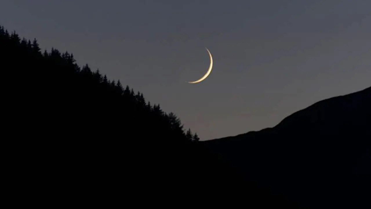 ঈদের তারিখ নিয়ে যা জানাল পাকিস্তান