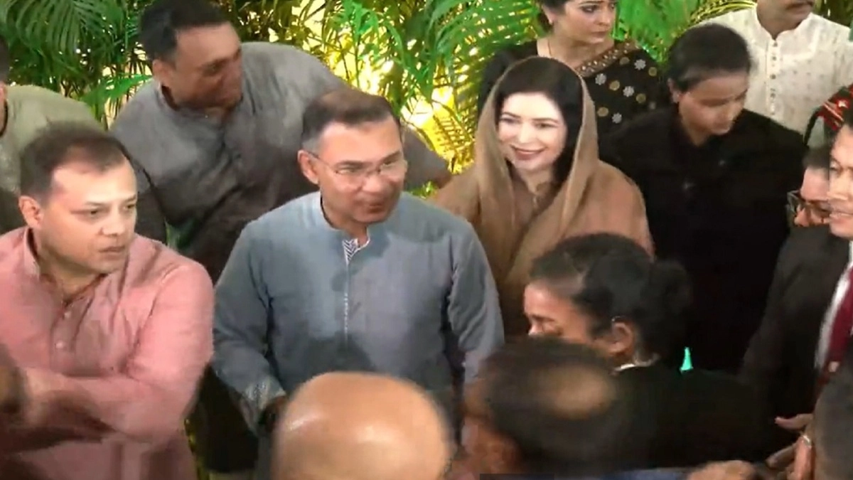 যমুনায় সর্বস্তরের মানুষের সঙ্গে প্রধানমন্ত্রীর ঈদ শুভেচ্ছা বিনিময়